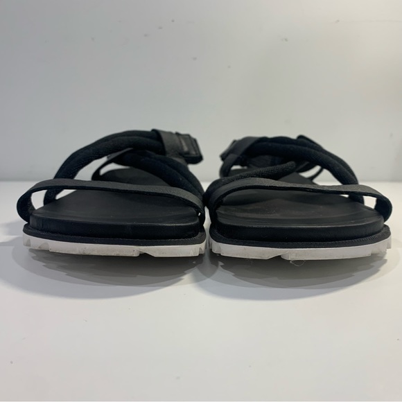Sorel Women's Roaming Decon Sandals Black Flat Leather Fabric Criss Cross 8M - Picture 6 of 14